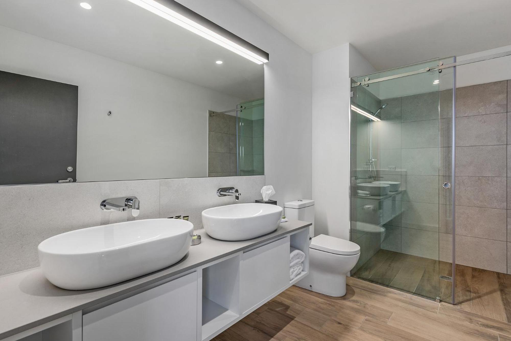 فندق Peppers Silo لونسيستون المظهر الخارجي الصورة Bathroom with a shower enclosure