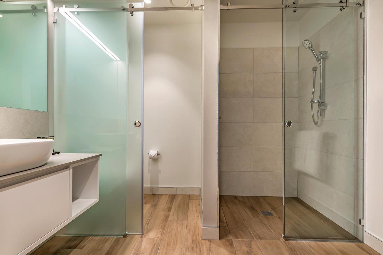 فندق Peppers Silo لونسيستون الغرفة الصورة A shower door